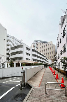 ベラカーサ池之端 