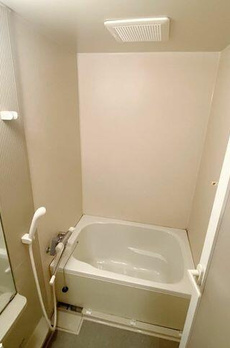 チュリス氷川坂 