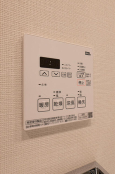 コンフォリア東新宿 