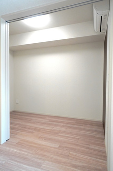 Ｂｒｉｌｌｉａ　ｉｓｔ　上野稲荷町 