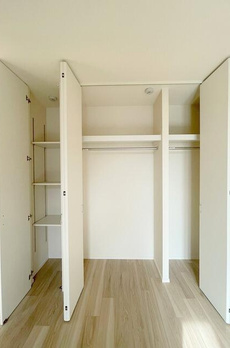 Ｄｕｅ　Ｗｅｓｔ　Ａｚａｂｕ　Ｈｏｕｓｅ 