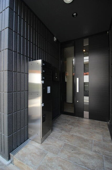 Ｅｓｔｅｒｌａ　Ｒｏｐｐｏｎｇｉ 