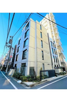 ＬＡＰｉＳ　Ｐａｒｋ　四谷三丁目 