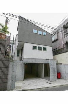 駒沢ガレージハウス 