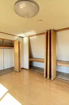 西保木間（ガレージ付き）貸家 