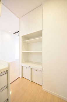 ＨＵＮＤＲＥＤ　ＳＴＡＹ　ＲＥＳＩＤＥＮＣＥ 