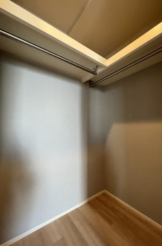Ｂｒｉｌｌｉａ　Ｔｏｗｅｒ　有明　ＭＩＤ　ＣＲＯＳＳ 