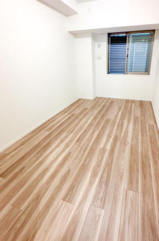 ＨＡＲＵＭＩ　ＦＬＡＧ　ＰＡＲＫ　ＶＩＬＬＡＧＥ　Ｃ棟ハイルーフ駐車有 