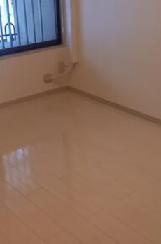 シャレーコート三田　東南公園側　専用ポーチ付 