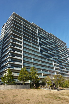 ＨＡＲＵＭＩ　ＦＬＡＧ　ＳＥＡ　ＶＩＬＬＡＧＥ　Ｄ棟 