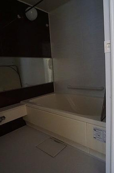 六本木デュープレックスエムズ 