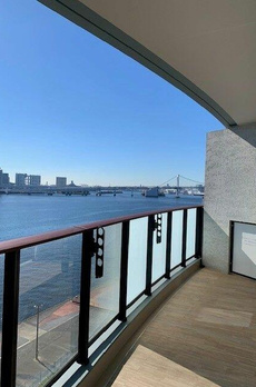 ＨＡＲＵＭＩ　ＦＬＡＧ　ＳＥＡ　ＶＩＬＬＡＧＥ　Ａ棟 