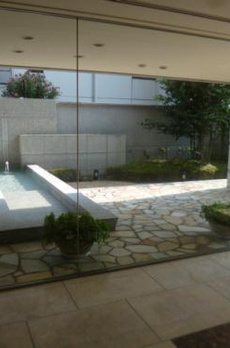 ＬＡＮＡＩ　Ｔ　ＧＡＲＤＥＮ 