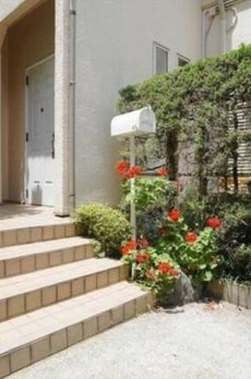 ＨＯＵＳＥ　ＴＡＫＡＮＡＷＡ 