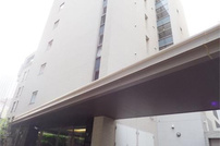 パークフラッツ市谷台町坂