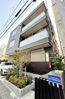イン　ウィステリア 