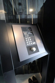 ウェルスクエアイズム白金台 