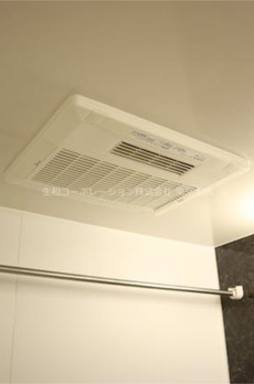 クリア岩本町 