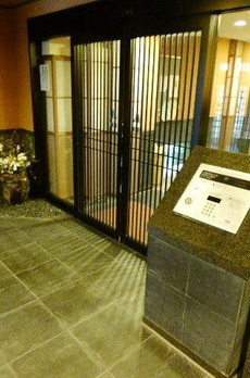 コアマンションフリージオ上野 