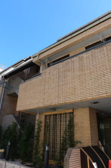 Ｌａ　Ｖｉｅ　ＫＡＧＵＲＡＺＡＫＡ 