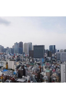 コンフォリア新宿イーストサイドタワー 