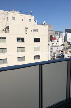 メゾンラグジュア 