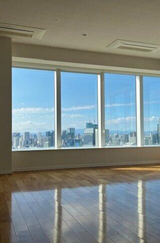 ＴＨＥ　ＴＯＫＹＯ　ＴＯＷＥＲＳ　ＳＥＡＴＯＷＥＲ 