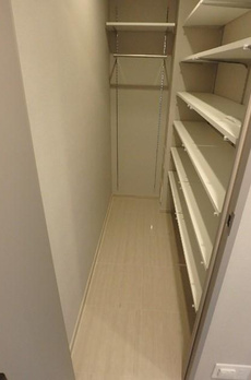 ローレルタワールネ浜松町 