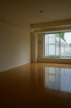 六本木デュープレックスエムズ 