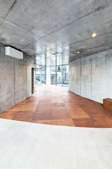 ＳＨＩＮＪＵＫＵ　ＮＥＷ　ＶＩＬＬＡ 