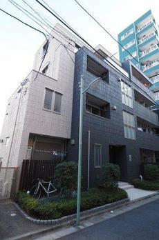 エム．エルフ 