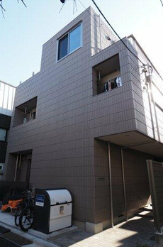 Ｅｉｎｓ　ＴＯＧＯＳＨＩ 