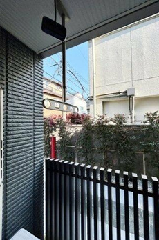 イン　ウィステリア 
