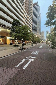 ＭＩＤ　ＴＯＷＥＲ　ＧＲＡＮＤ 