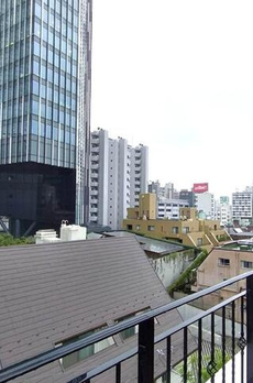 六本木コート 