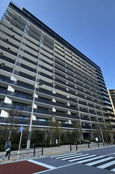 ＨＡＲＵＭＩ　ＦＬＡＧ　ＰＡＲＫ　ＶＩＬＬＡＧＥ　Ｅ棟 