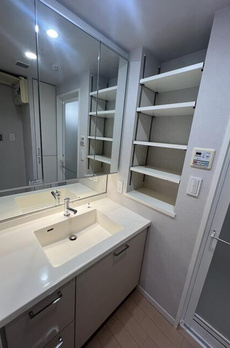アトランティス中野 