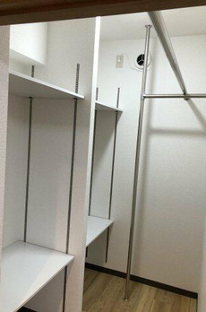 プラーズ松が谷 