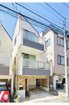 新宿７丁目戸建て 