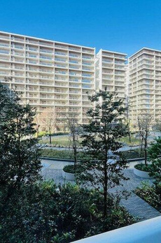 ＨＡＲＵＭＩ　ＦＬＡＧ　ＳＵＮ　ＶＩＬＬＡＧＥ　Ｆ棟 