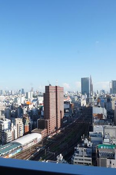 ファーストリアルタワー新宿 
