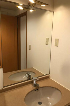 西麻布４丁目ハウス 