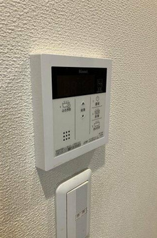 エム．エルフ 