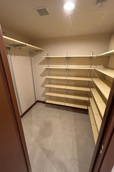 部屋番号：2001 