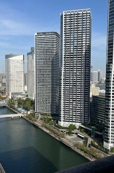 ＴＨＥ　ＴＯＫＹＯ　ＴＯＷＥＲＳ　ＳＥＡＴＯＷＥＲ 