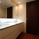 ＴＯＷＥＲＳ　ＭＩＤＴＯＷＥＲＴＨＥ　ＴＯＫＹＯ 