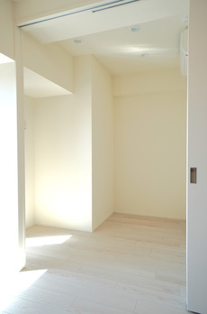 Ｂｒｉｌｌｉａ　ｉｓｔ　上野稲荷町 