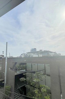 Ｄｕｅ　Ｗｅｓｔ　Ａｚａｂｕ　Ｈｏｕｓｅ 