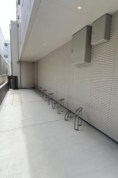 Ｄｕｅ　Ｗｅｓｔ　Ａｚａｂｕ　Ｈｏｕｓｅ 