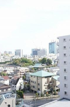シャンボール三田 